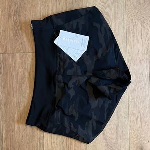 Athleta Run With It Reflective Printed 3.5” Short